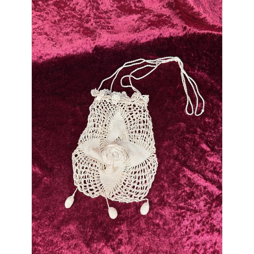 Vintage Accessory - Crochet Lace Handbag – Floral Drawstring Reticule Style - Picture 2 of 10